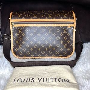 Louis Vuitton Bosphore Messenger GM Crossbody Bag